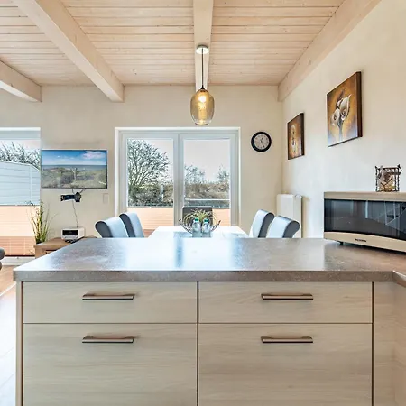 Holiday home Rotschenkel Dagebuell